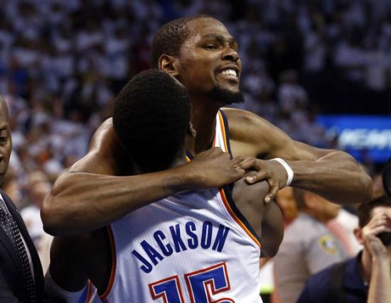 表现不俗！布伦森23中10砍下30分9助攻