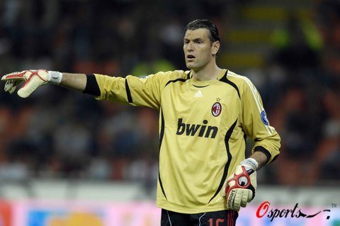 邓卓翔：球员状态并不让人满意，技战术也没有可圈可点的地方