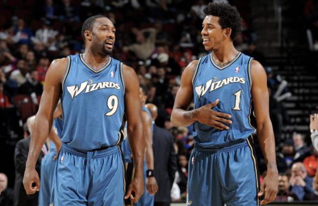 巴萨发布对阵马竞海报：亚马尔对决阿尔瓦雷斯，拉菲尼亚C位