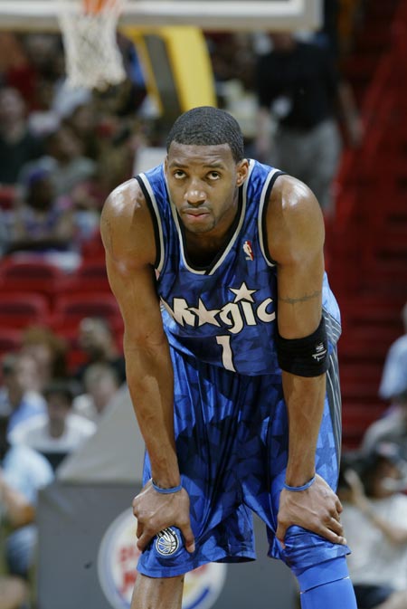 F1-2025赛季开赛即结局？迈凯伦直接领奖？法拉利乙烷？