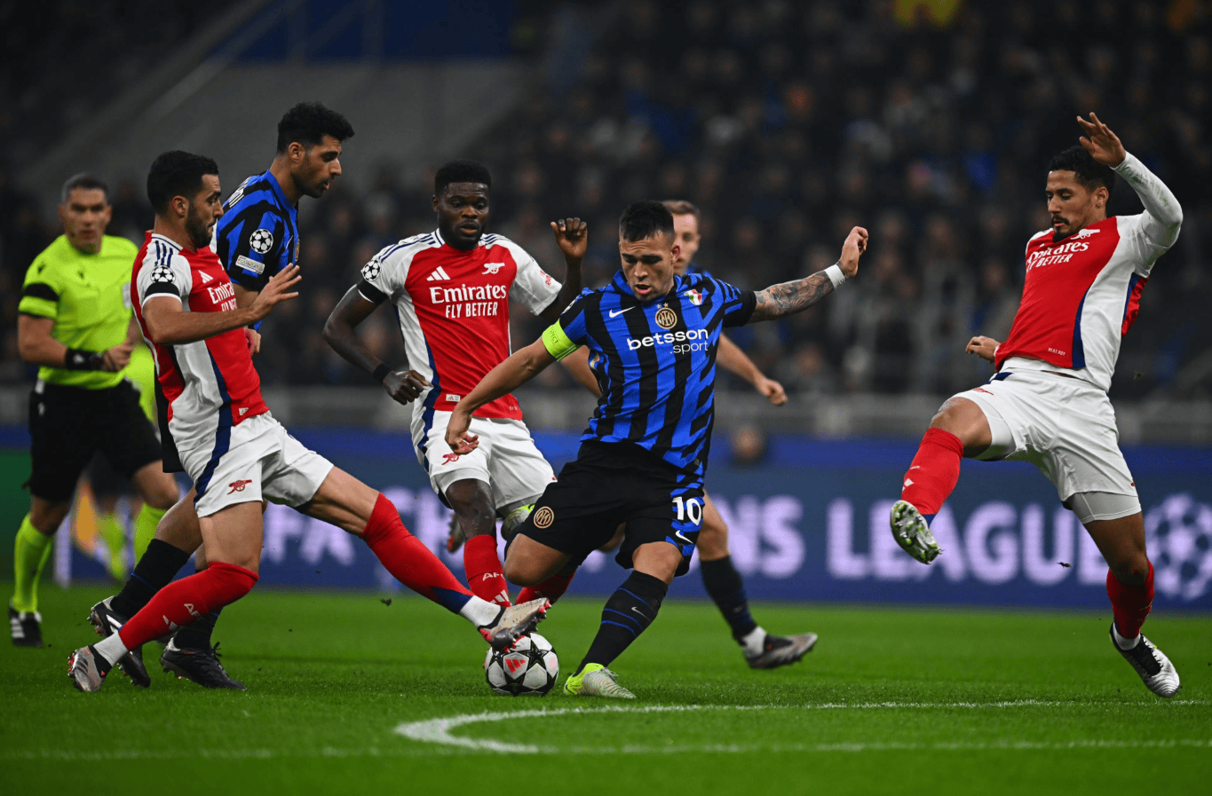 龙潮破界，怪无止境！《归龙潮》角逐2023金翎奖！