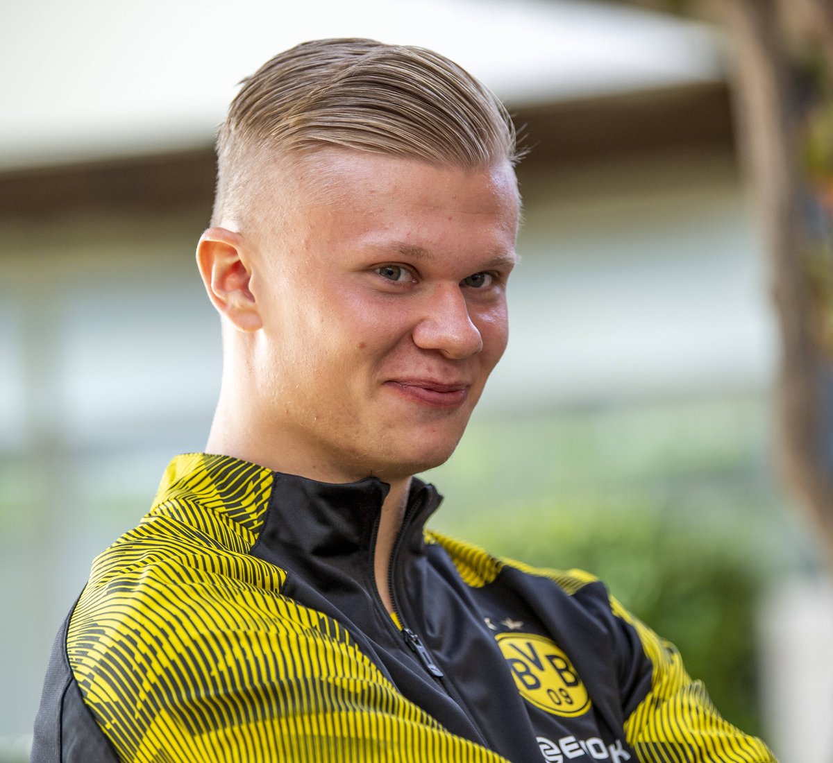 埃迪·豪：托纳利腿部伤势不太严重，今天将评估维萨能否出战