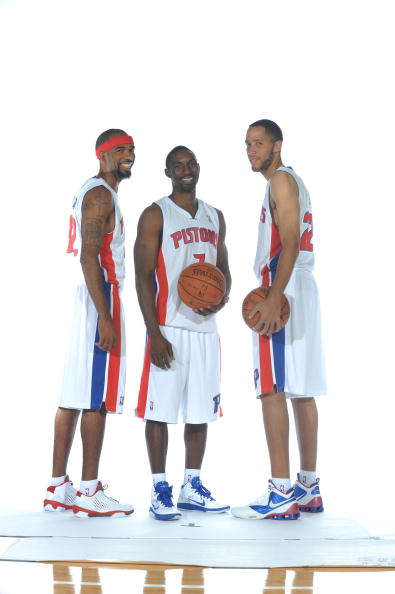 邮报：纽卡寻找前锋受挫，若无符合预期的报价不会放走伊萨克